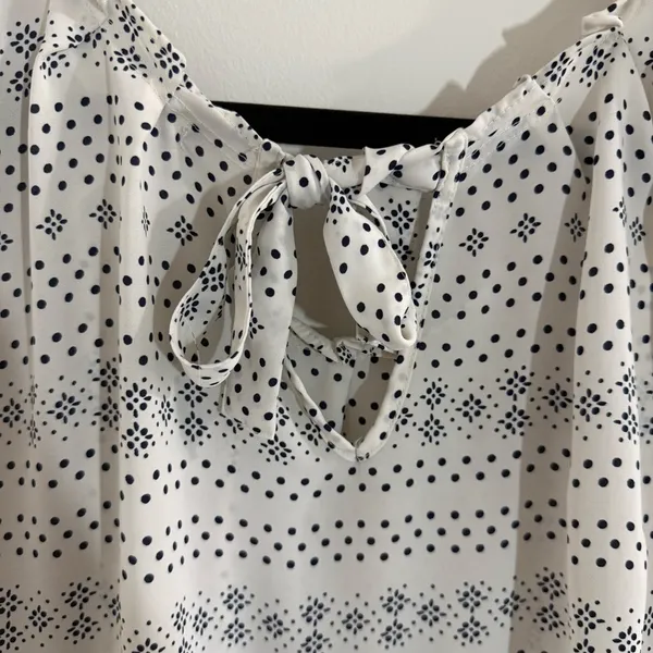 LC Lauren Conrad Relaxed Cream and Navy Blouse - Image 3
