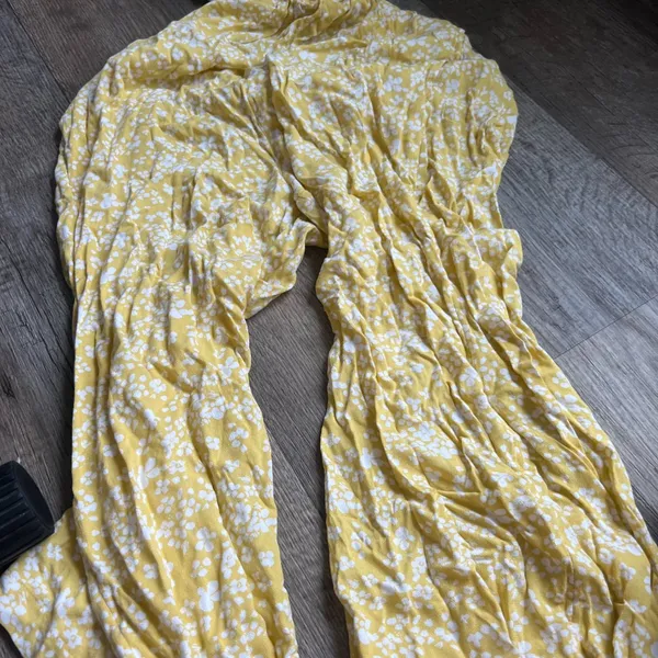 Aerie Yellow White Floral Print Smocked Cutout‎ Wide Leg Cropped Jumpsuit S - Image 8