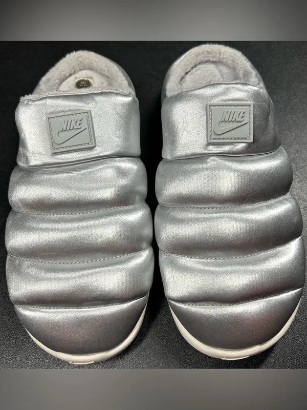 Nike Women's Size 8 Burrow SE NA Metallic Silver Slippers FZ7940-001 - Image 3