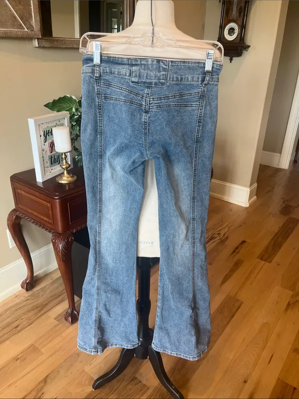 Thats So Fetch Low Rise Boot Cut Flare Jeans Blue Size undefined - Image 9