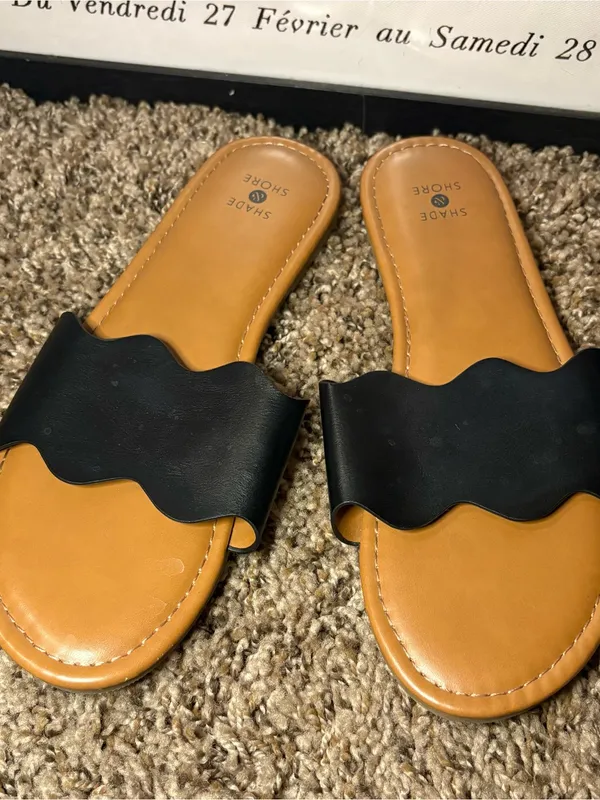 Shade & Shore Black Scalloped Slide Sandals Size 7 - Image 2