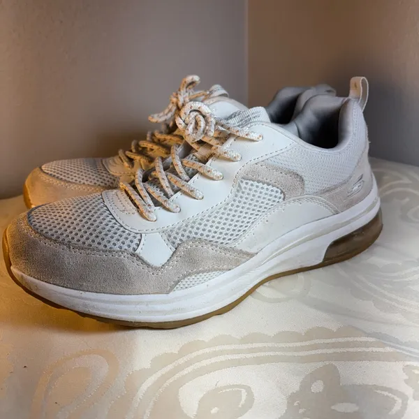 Skechers White and Light Gray Mesh Suede Lace-Up Sneakers size 8 - Image 8