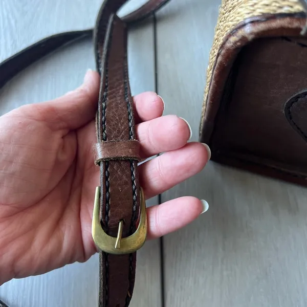 Vintage Leather woven bucket bag brown tone safari tan - Image 9