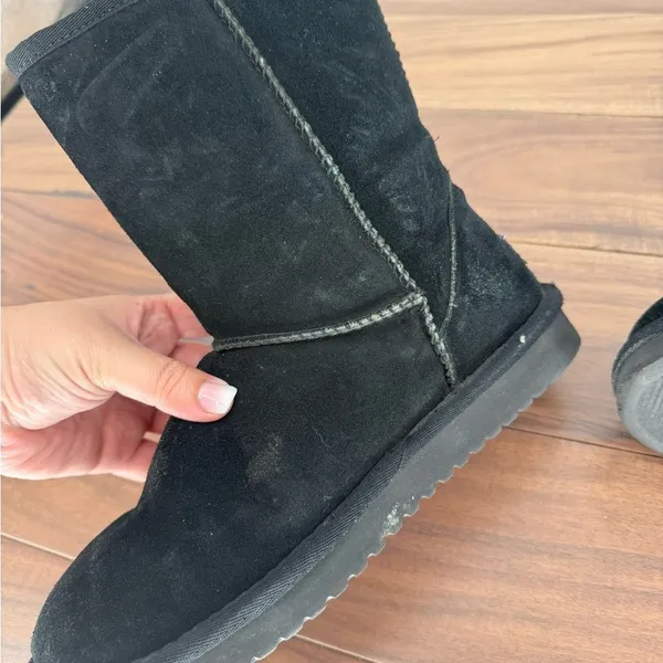 Koolaburra by Ugg Women's Size 7 Short Boot Black - Image 4