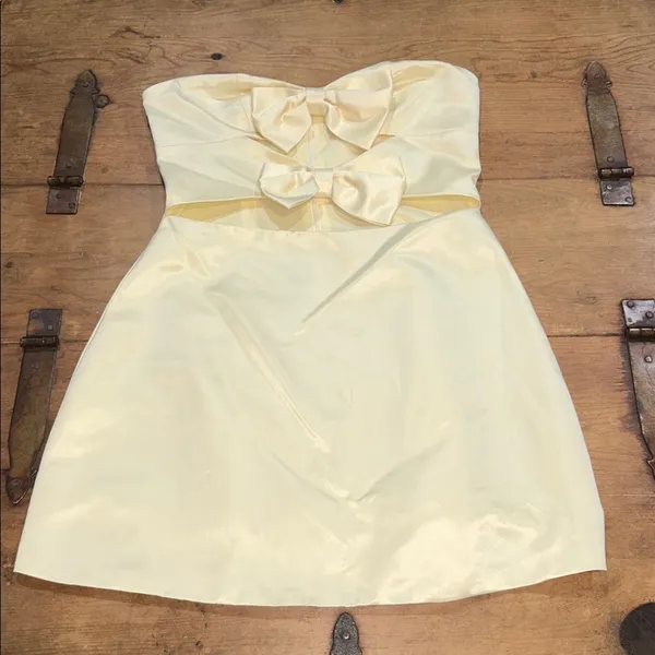 Peppermayo Girl Crush Bow Mini Dress Butter Yellow Strapless Cutout Size 6 - Image 8