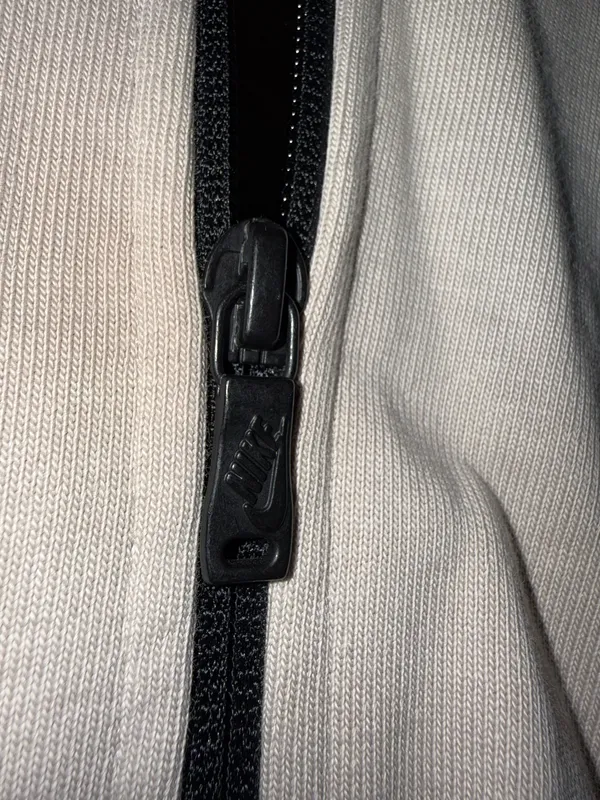NIKE women’s Long Sleeve Fleece Zipper Active Hoodie sweater sz L ✨ - Image 12