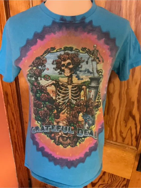 Liquid Blue Grateful Dead Bertha Skeleton Roses Tie Dye Graphic T-Shirt Small - Image 4