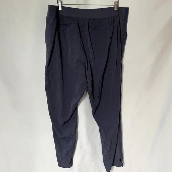 Athleta brooklyn textured ankle pant indigo pockets women's size 18‎ trousers - Image 5
