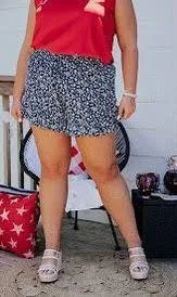 NWOT Floral Shorts Multi Size 1X - Image 2