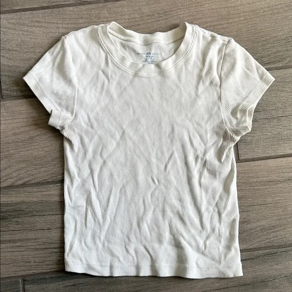 Brandy Melville Cream Ribbed Short Sleeve Tee - Image 2