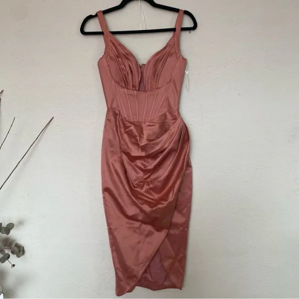 HOUSE OF CB‎ XS PLUS CUP ‘Faye’ Rose Satin Pleated Midi Dress NWOT - Image 6
