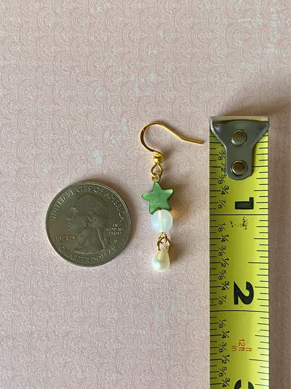 Handmade fairy whimsy star & teardrop dangle earrings💚🌟 - Image 8