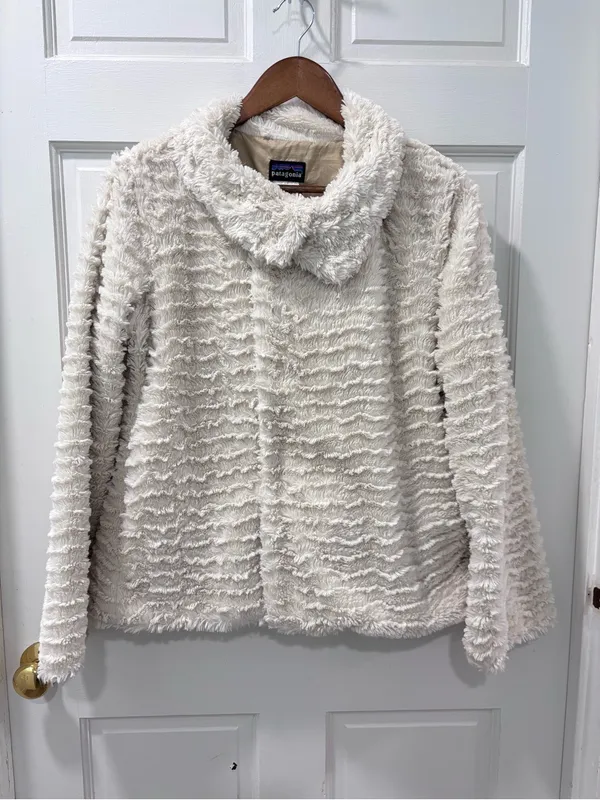 Patagonia Women’s Pelage Fleece Jacket Size Medium Off White Sherpa Snap Front - Image 7