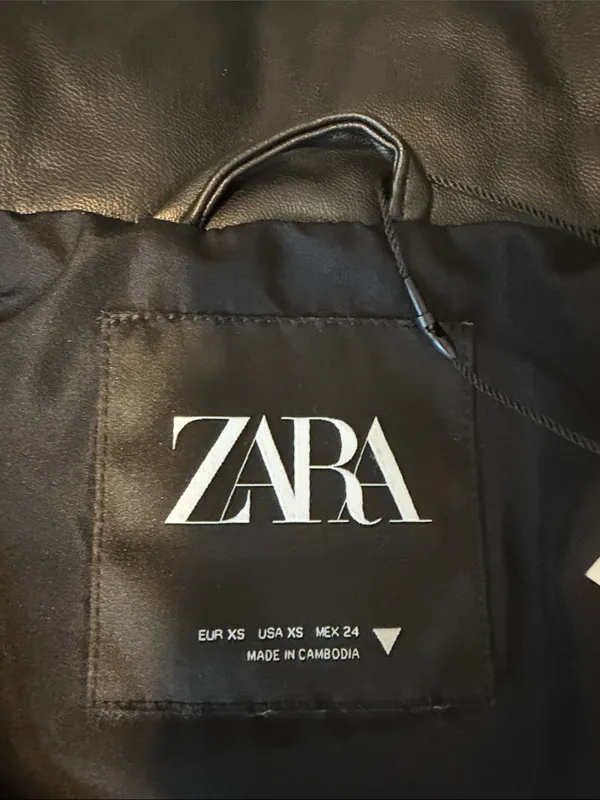 Zara Women’s XS Black Faux Puffer Leather Cropped Vest Zip Front Pockets NWT - Image 7