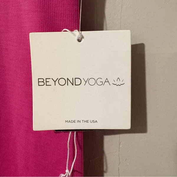 NWT Beyond Yoga Heather Rib High Waisted Midi Leggings | Size: Medium - Image 3