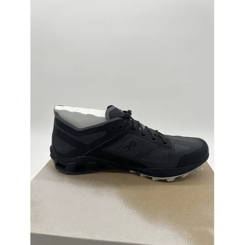 On Cloudventure Peak 3 Women's Trail Running Sneakers Black Glacier Size 6.5 - Image 4