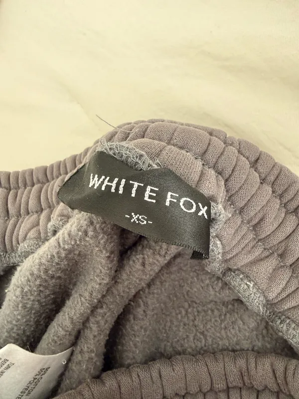White Fox Set - Image 5