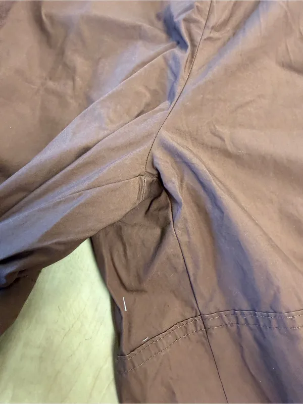 NWT! Old Navy Mid-Rise Cropped Barrel-Leg Utility Pants - Image 9