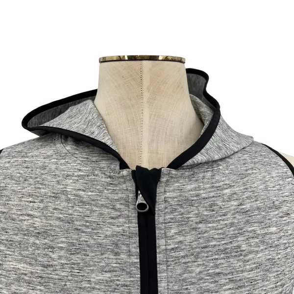 Lululemon Insculpt‎ Reversible Hooded Vest Gray Black Athletic Running Size 6 - Image 2