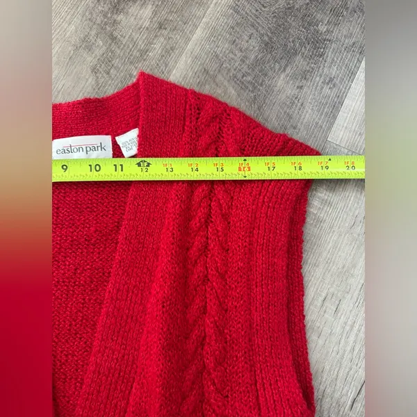 Women's Red Button Down Chunky Knit Sweater vest with pockets medium‎ - Image 5