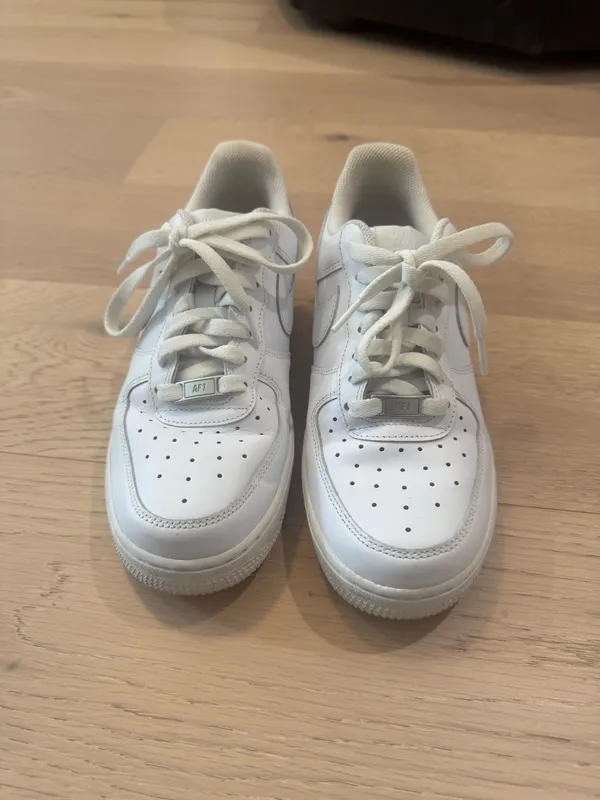 Nike Air Force 1 - Image 2