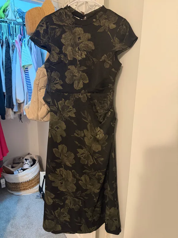 Green Floral Midi Dress - Image 2