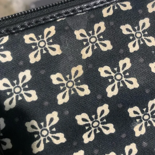 Wallet - Image 7