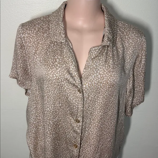 BearPaw 2 piece pajama set button up shorts woman size XL - Image 3