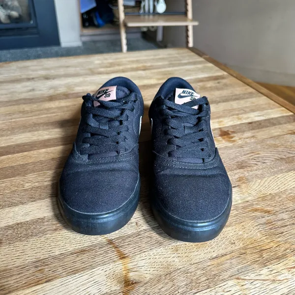 Nike SB Sneakers black with rose gold accents women’s size 7 - Image 2