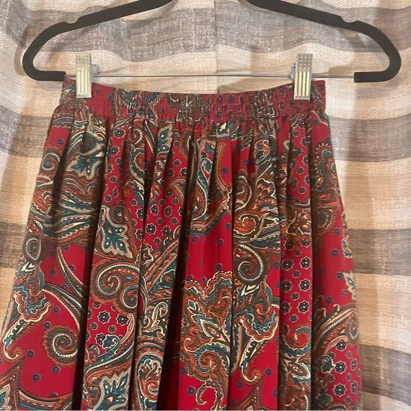 Alfred Dunner Red Paisley Pleated Midi‎ Skirt Size 8 - Image 3