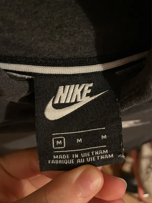 Dark Grey Nike Hoodie - Image 2