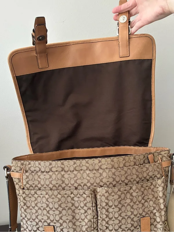 Coach Signature Voyager Cross Body Messenger Bag F70183 Jacquard / Leather - Image 6