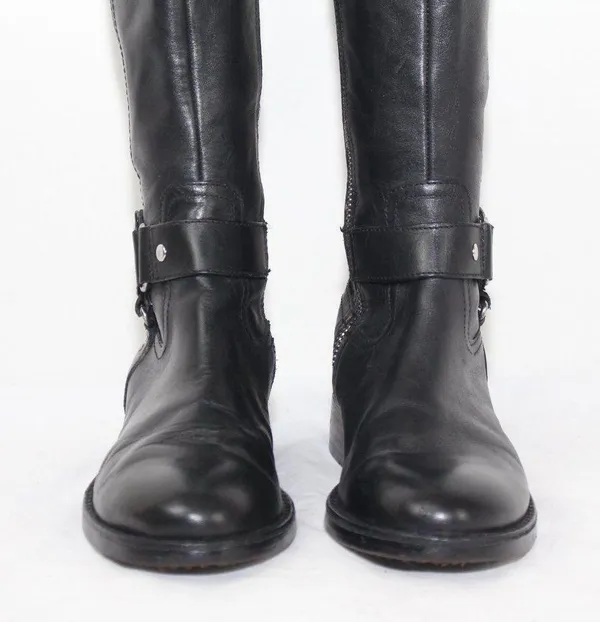 VINCE CAMUTO ladies Boots - Image 2