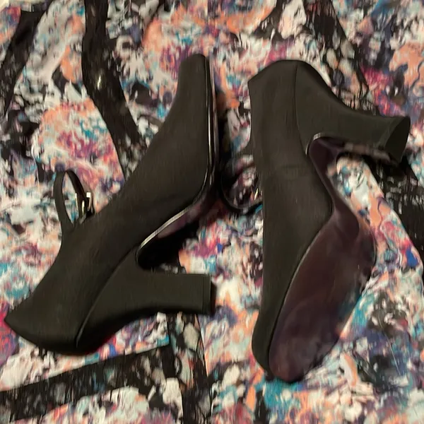 Hocus pocus perfect Vintage Mary Jane’s with purple soles and curved 3 in heels - Image 8