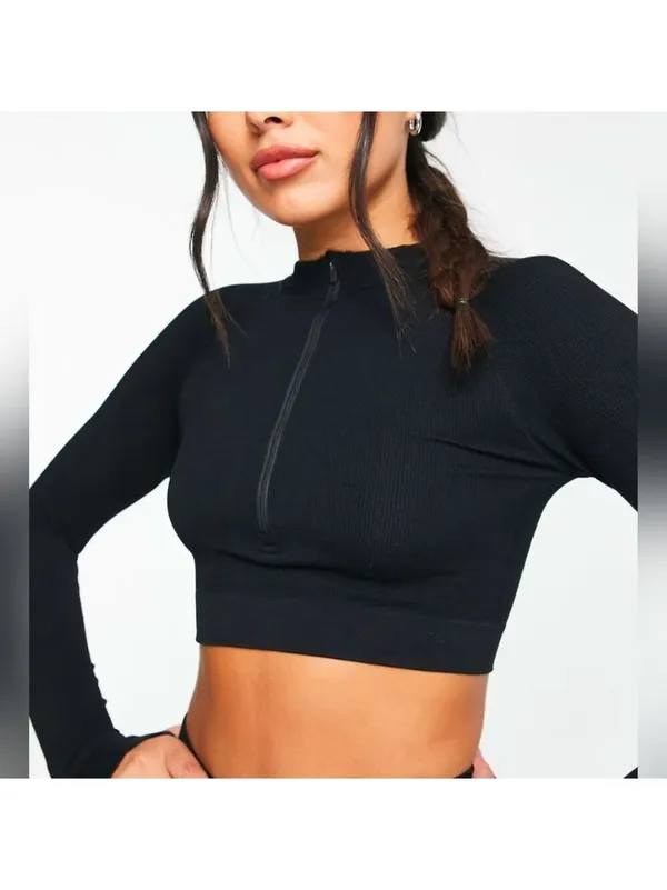 HIIT By Asos seamless rib 1/4 zip Crop top in black Size Large - Image 2
