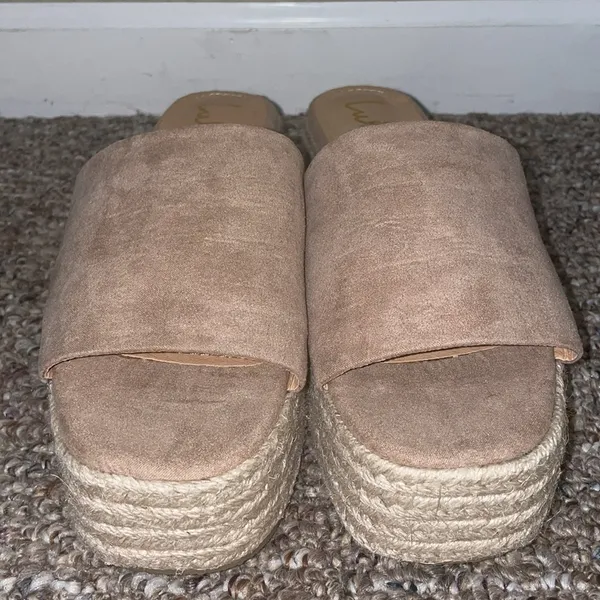 Womens Like New Lulus O'Ahu 2 Mauve Suede Espadrille Platforms - Image 3