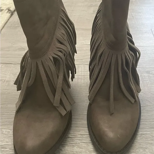 Source Unknown Brown Ankle Boots with Fringe Detail - Image 2