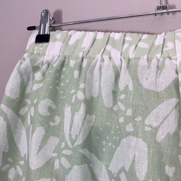 Indi Luxe Selfie Leslie NEW Swing Of Things Scalloped Cotton Shorts Sage Green - Image 7