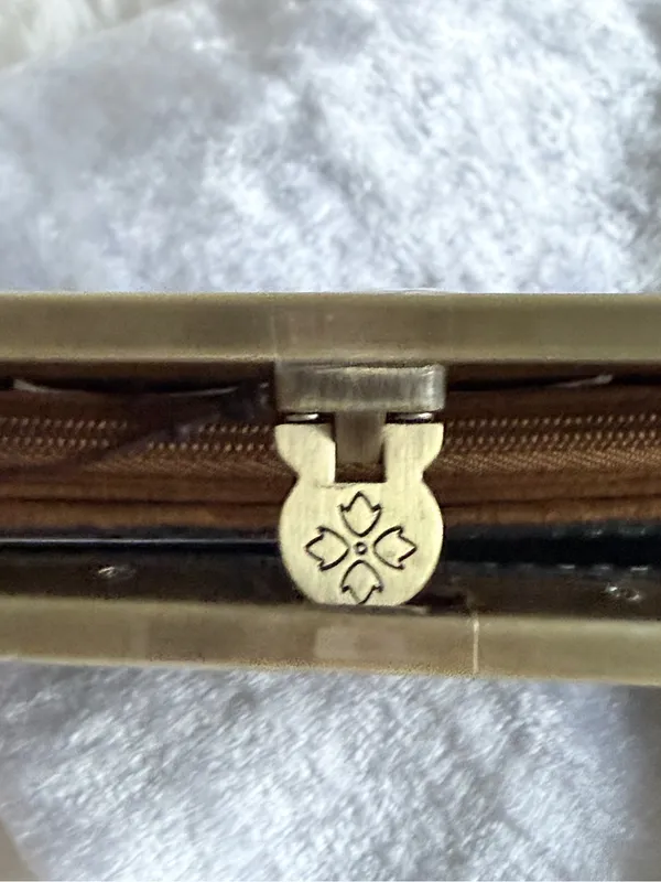 elegant Cauchy Wallet from Patricia Nash green tooled floral-embossed leather. - Image 9