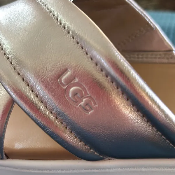 UGG Women's Zayne Crossband Slide Platform Sandal Sz 9.5 Rose Gold Cushion NIB - Image 6