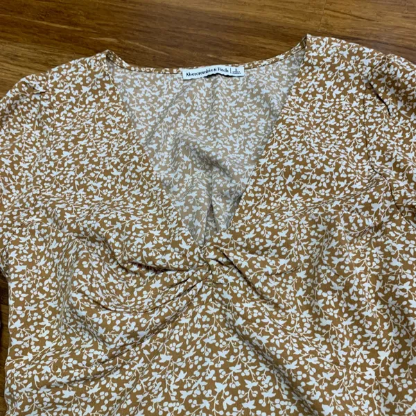 Abercrombie & Fitch Floral Print Long‎ Sleeve Top Smocked Back Women Size Small - Image 2