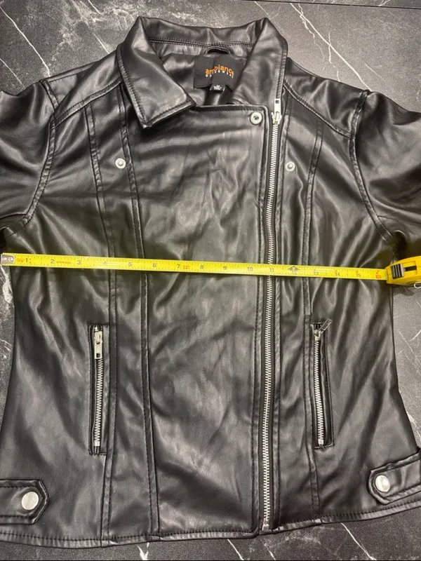 Ambiance Cropped Black Faux Leather Moto Jacket Medium Asym Zip BNWOT - Image 7