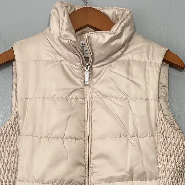 Quiet Luxury Vest Size Small Sleeveless Beige Quilted Gilet Minimalist Preppy - Image 2
