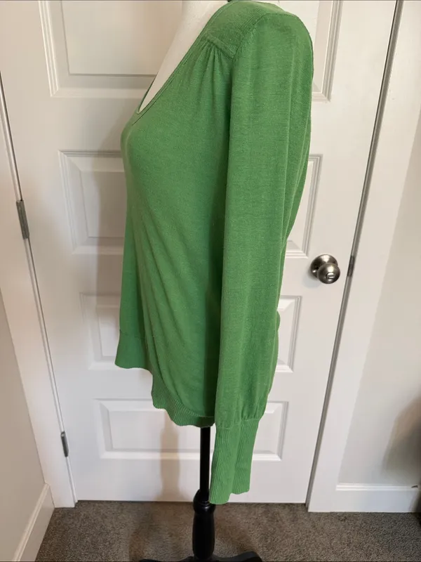 Loft| Green Scoop Neck Lightweight Long Sleeve Sweater with ribbed accents - Image 5