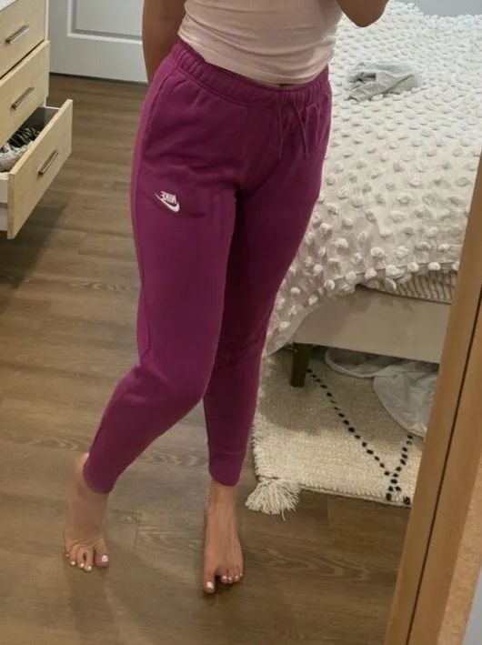 Nike sweat joggers S - Image 2