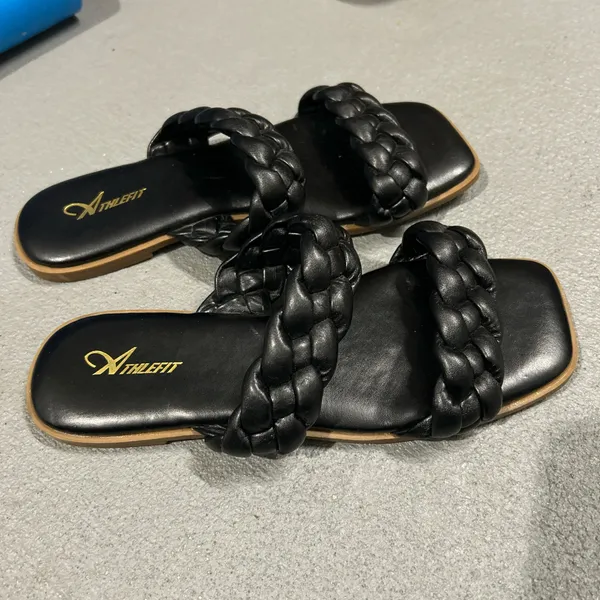 Black braided sandals Size 7 - Image 2