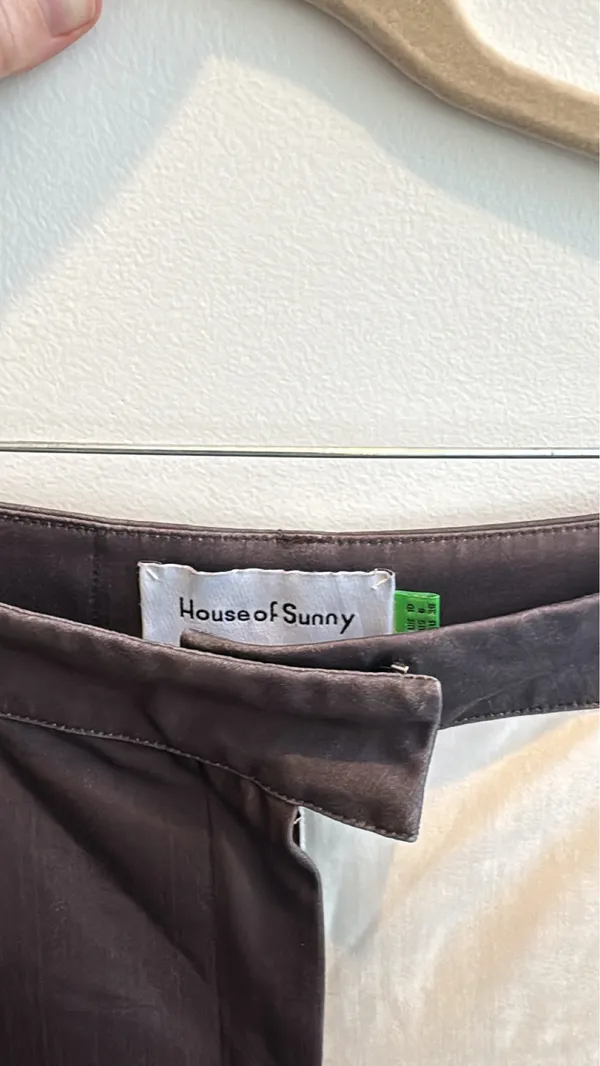 House of Sunny Two Tone Color High Waisted Pants Size 10 - Image 3