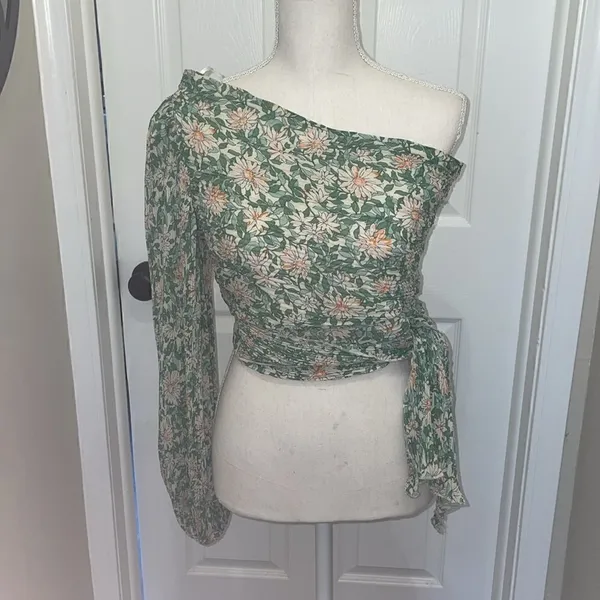 Lulu’s Grow Toward Love Green Floral Print Pleated One-Shoulder Top - Image 5