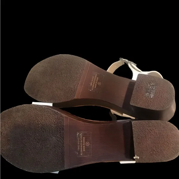White strap sandals heels Wood bottom size 9 - Image 6