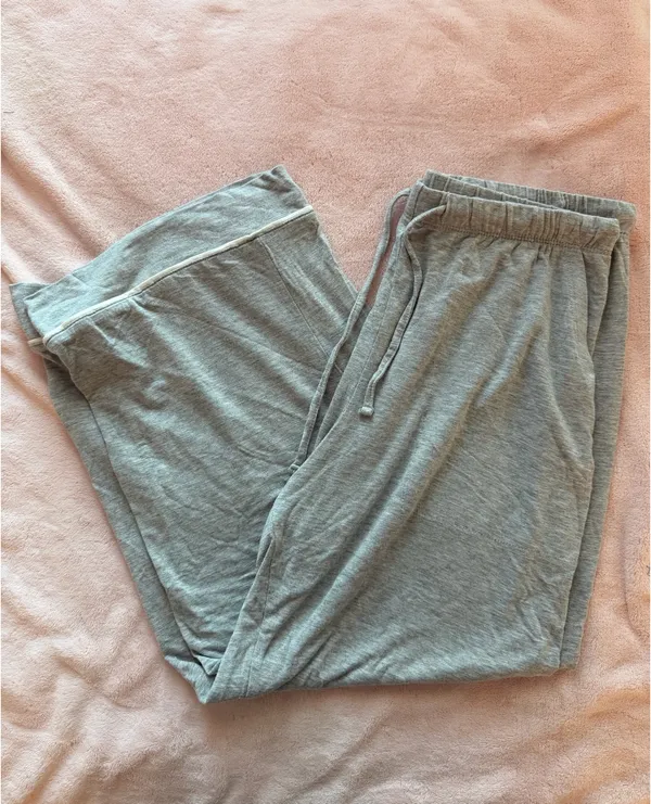 Target Two piece pajama set - Image 2
